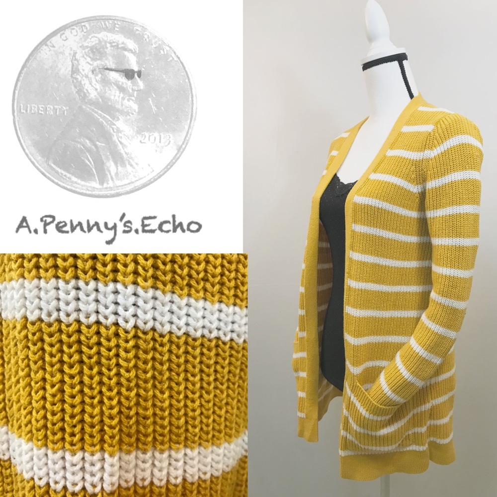 Old Navy Sweater, yellow & white size XS, preowned
